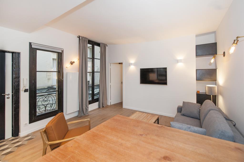 Pick A Flat'S Apartment In Le Marais - Rue Sainte Croix De La Bretonnerie Париж Екстериор снимка